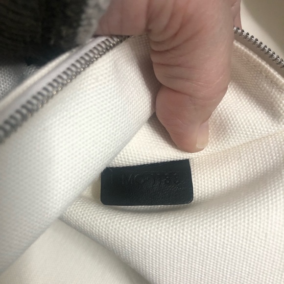 Celine XL EUC clutch will fit iPad - Picture 6 of 6